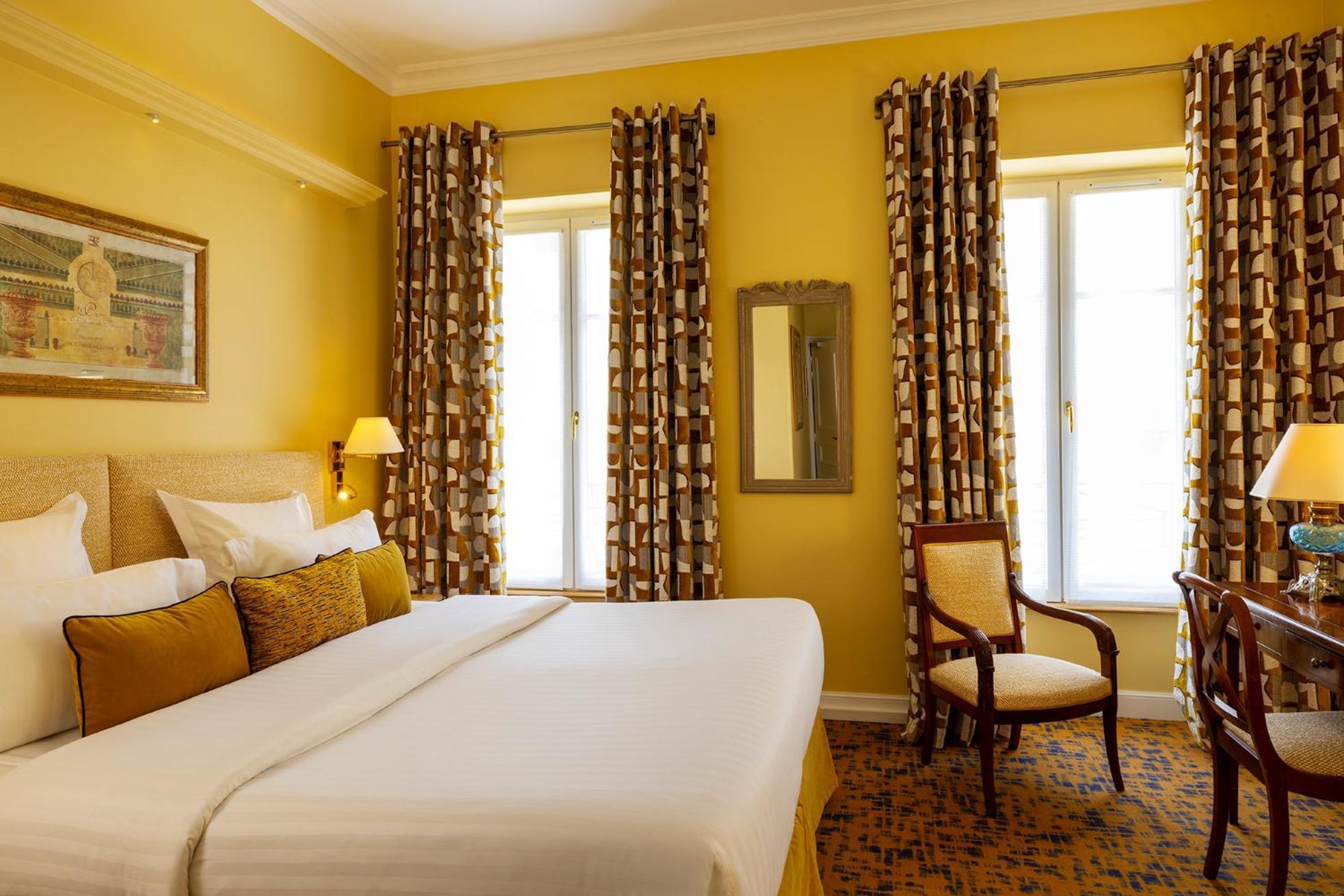 โฮเทล เรอแล มาเดอเลน Hotel ปารีส ภายนอก รูปภาพ