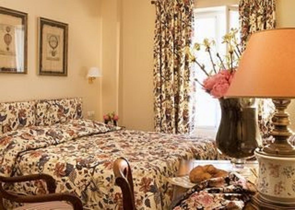 โฮเทล เรอแล มาเดอเลน Hotel ปารีส ภายนอก รูปภาพ